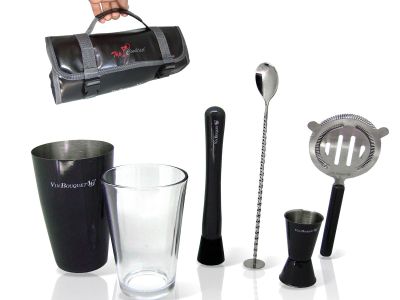 Cocktail set 5 pièces dans un sac en cuir